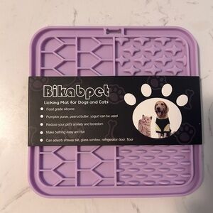 Bikabpet Dog licking mat- NWT